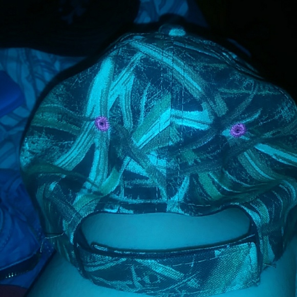 mossy oak camo hat - Picture 3 of 3